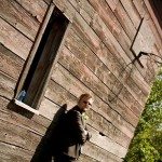 groom vintage wood barn rustic location picture