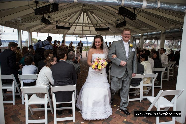 bride groom rose garden wedding perry hotel photo