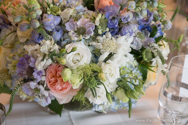 wedding flowers arrangement photo