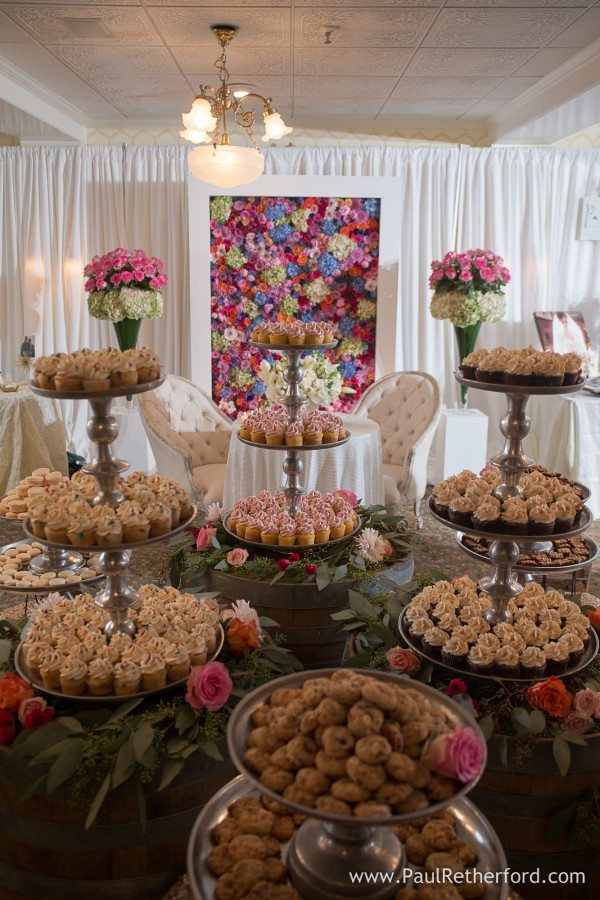 wedding show cupcakes petoskey michigan photo