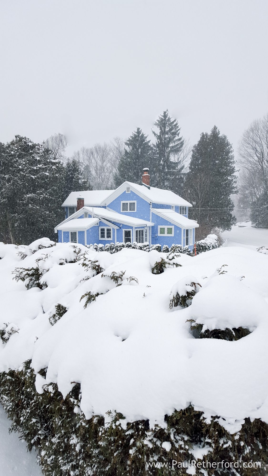 bay view house in winter photo