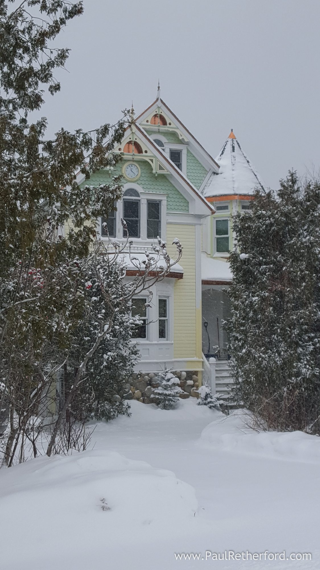 house petoskey michigan snow photo