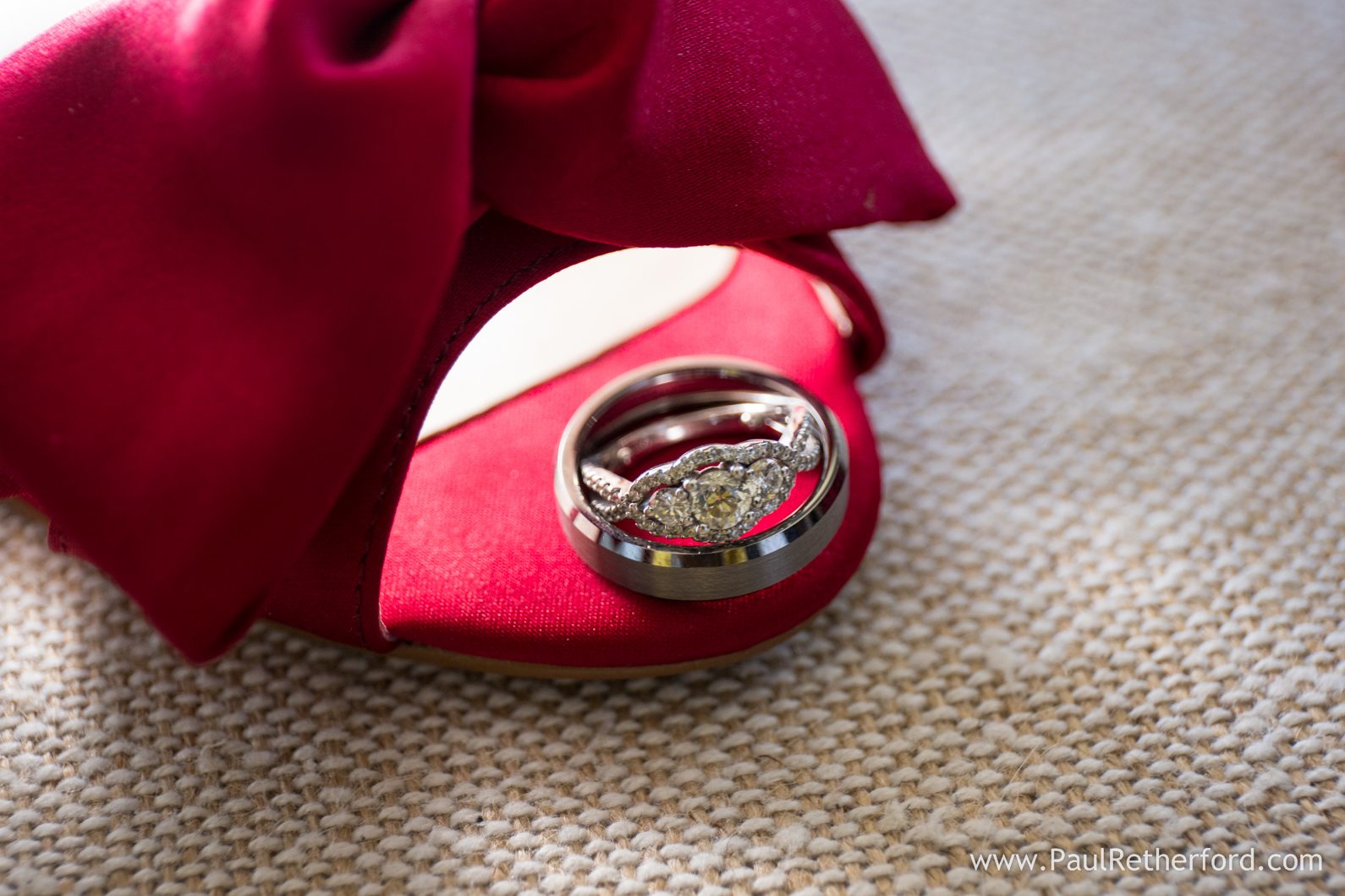 red wedding shoe rings photo