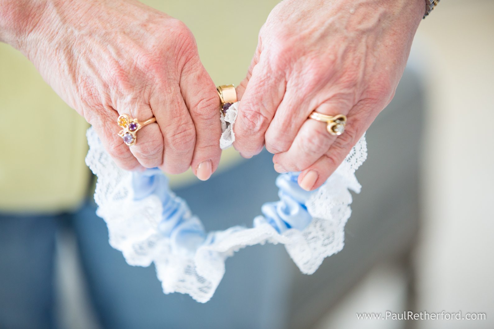 wedding garter photo