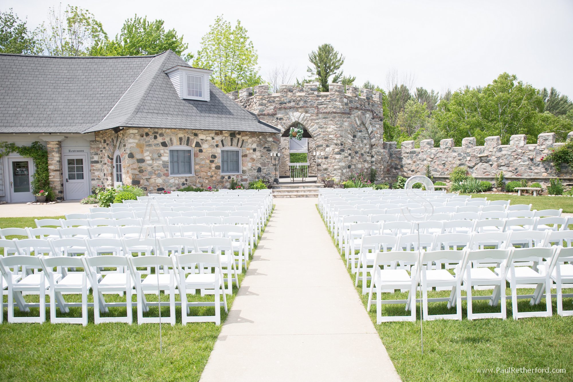 knights castle wedding photo