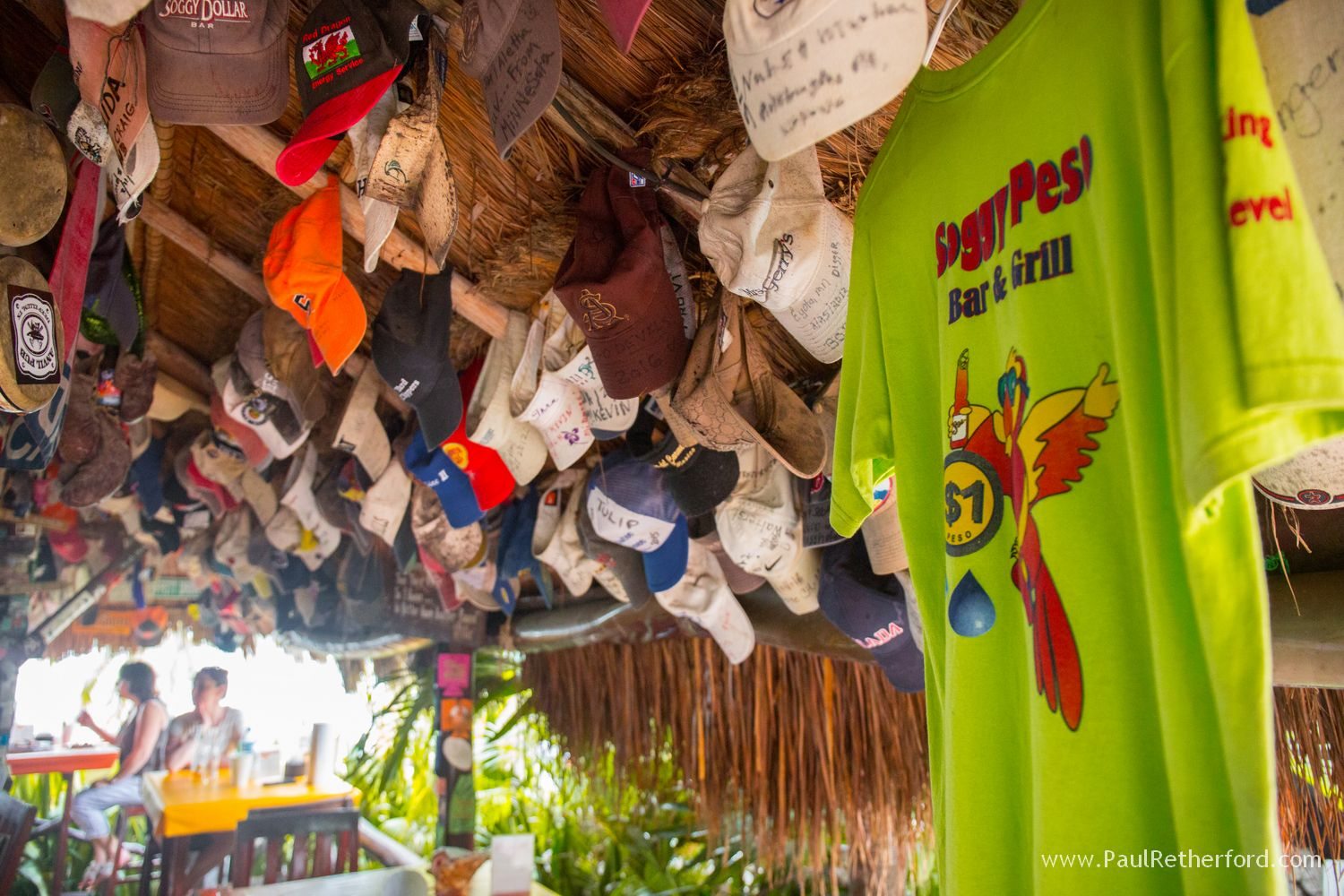 photo dive bar isla mujeres mexico