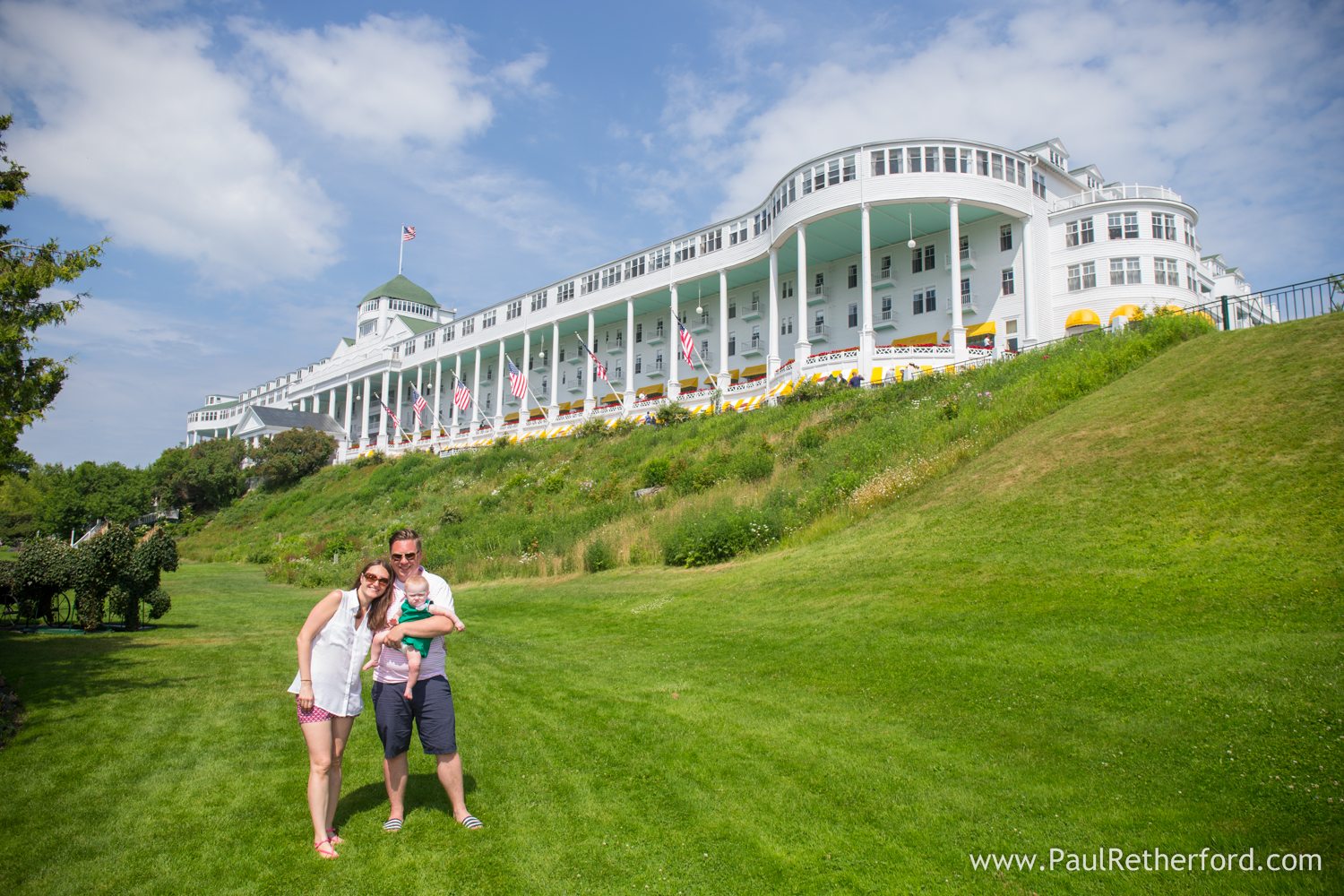 family photo tea garden at grand hotel photo