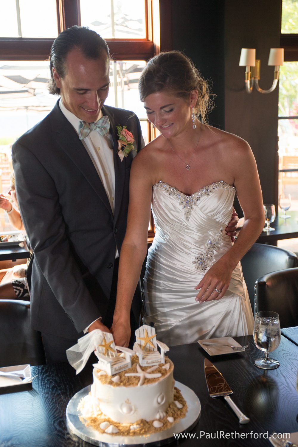 wedding cake bay harbor michigan