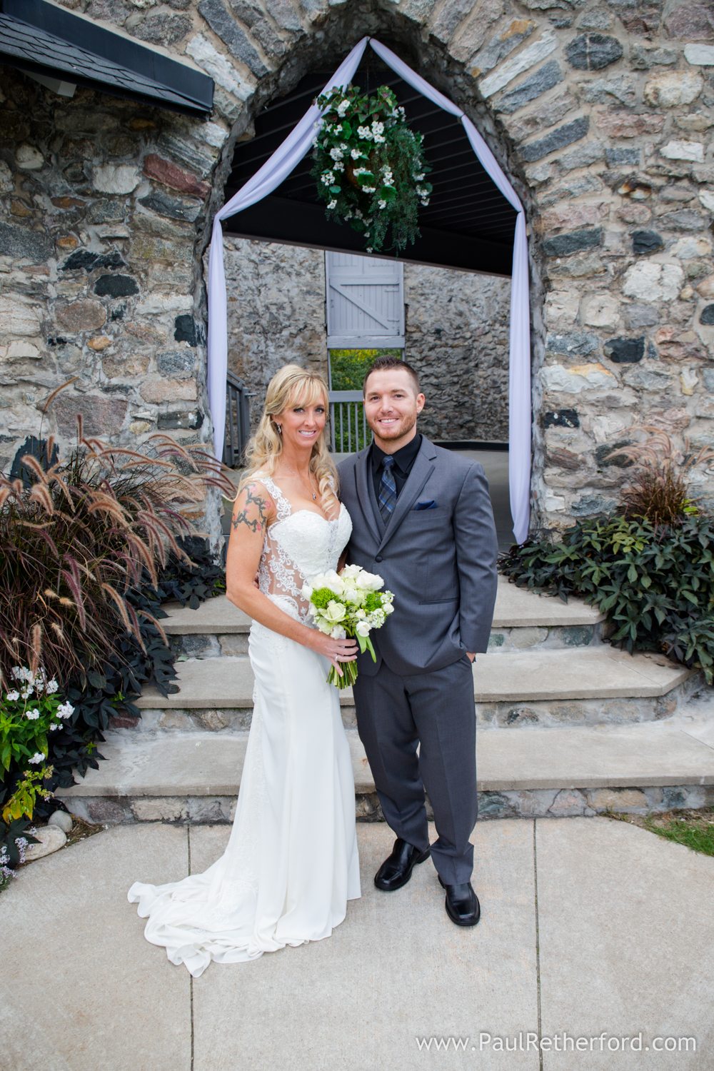 intimate castle farms wedding photo