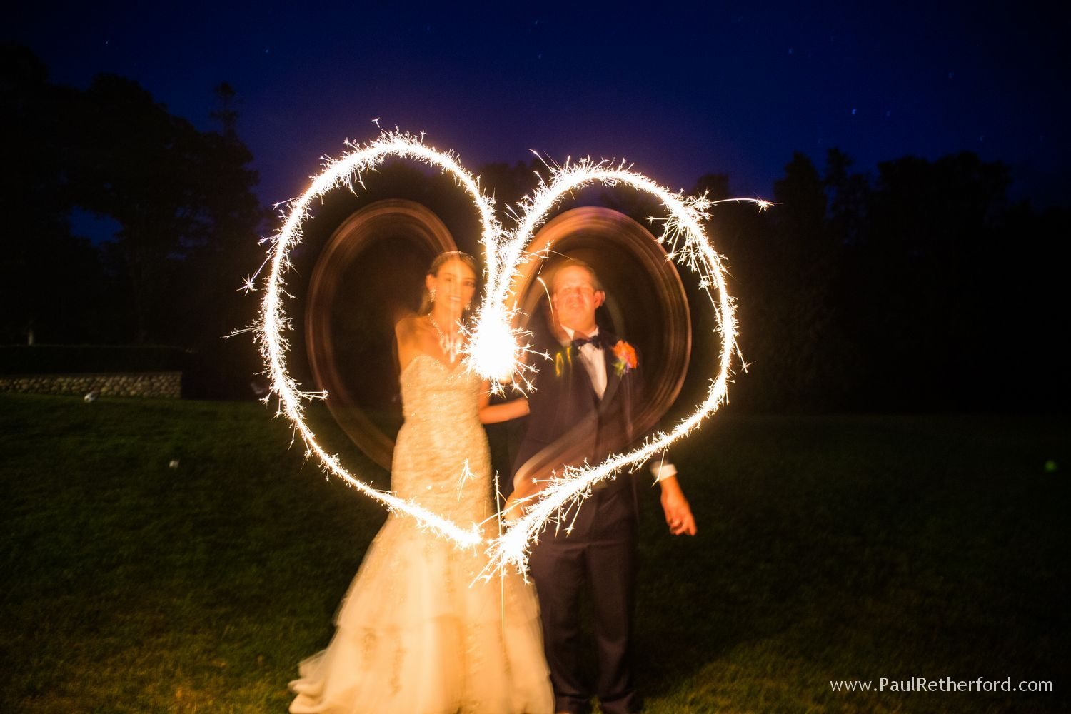 sparkler love wedding photo heart