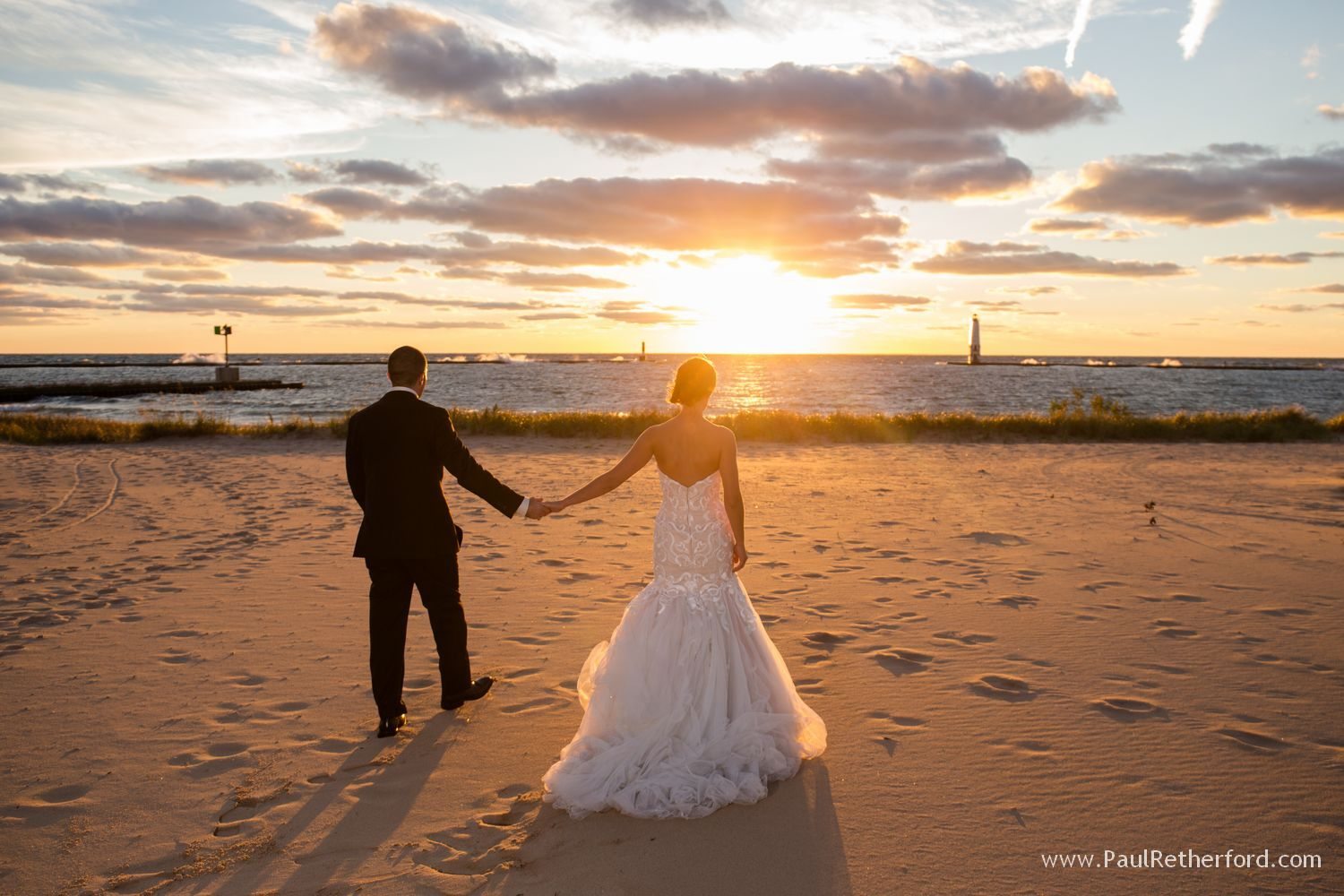 frankfort beach wedding photo