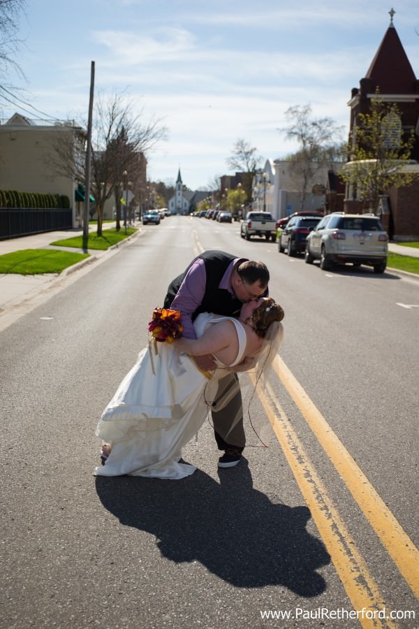 kissing in the street harbor springs photo