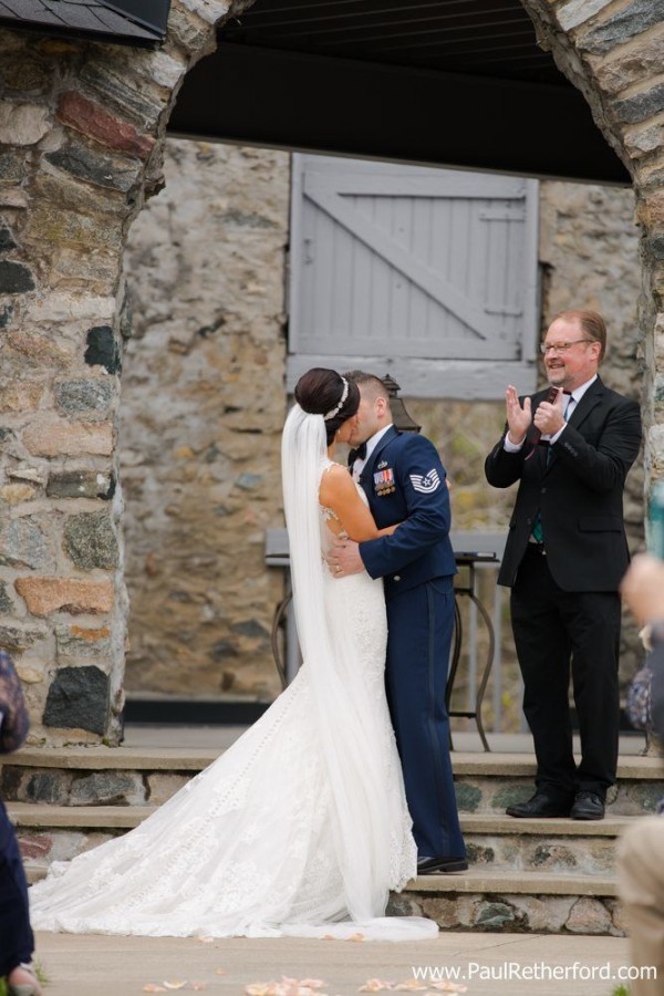 jonathan mays wedding first kiss