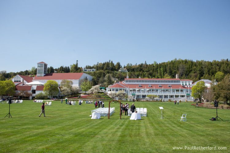 mackinac island outdoor wedding venue