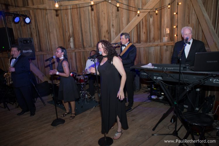L'USA wedding band photo