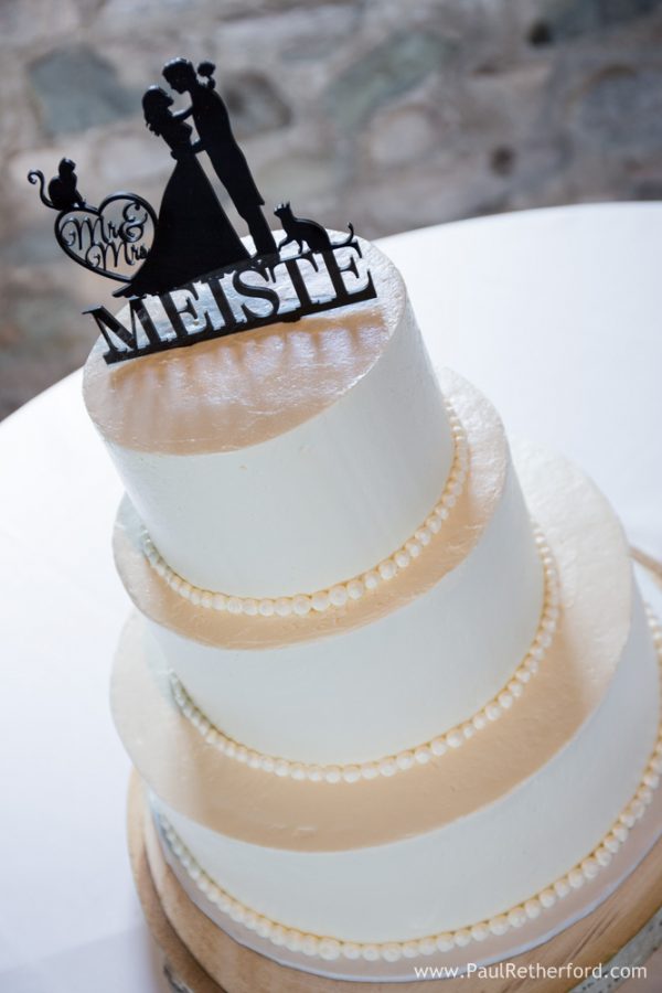 wedding cake ruthann's bakery photo