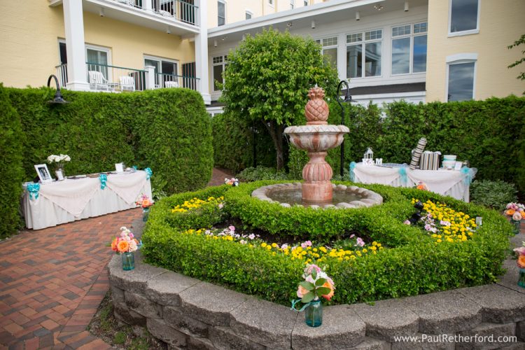 perry hotel rose garden wedding photo