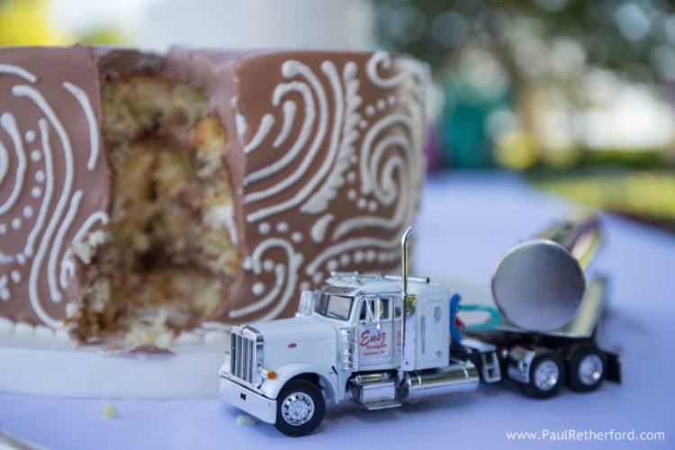 bella e dolce wedding cake photo