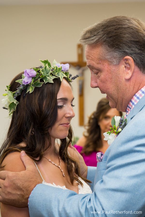 father first look daughter wedding photo