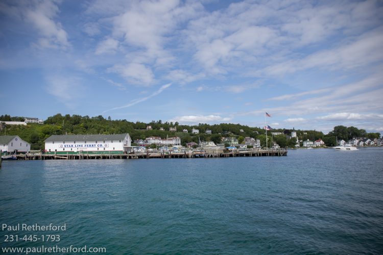 mackinac island harbor photo