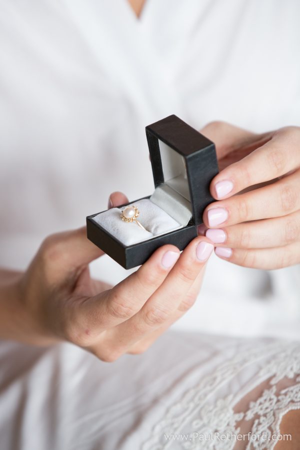 bride gift ring photo