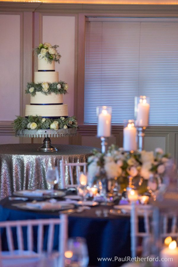 wedding cake floral arrangement
