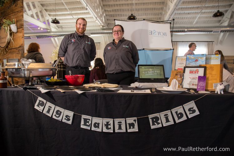 Pigs Eatin Ribs showcase table