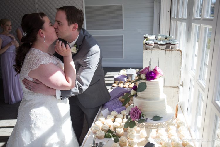 jane's sweet creations wedding cake table photo