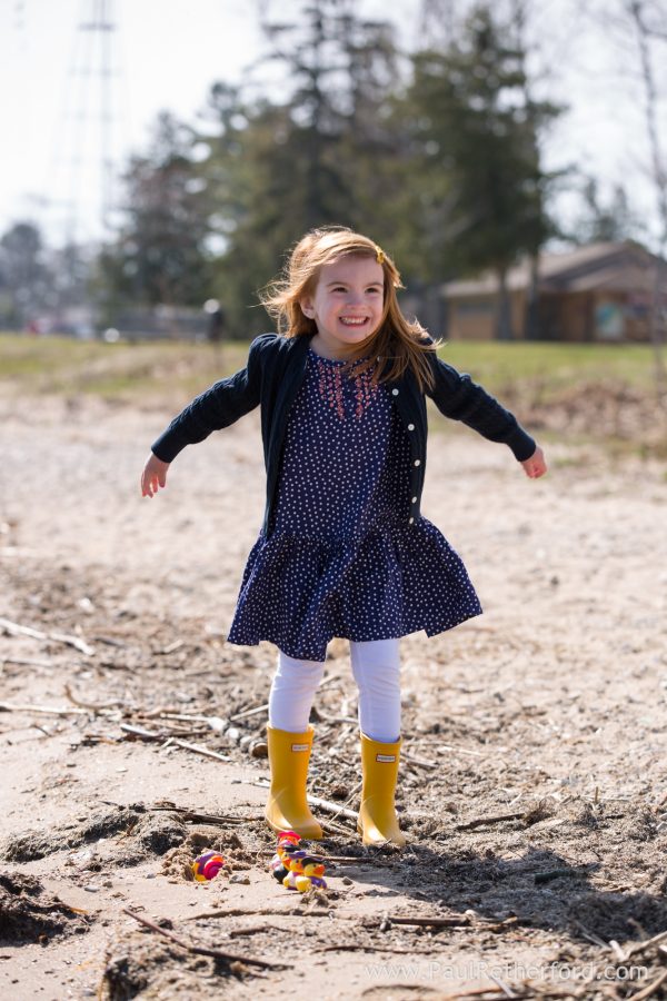 happy girl jumping photo